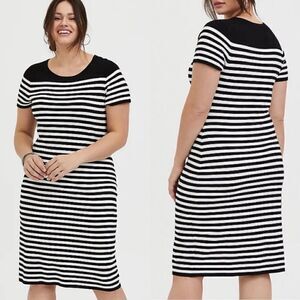Torrid Black and white stripe sweater knit short sleeve shift dress
